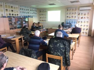 Навчання фахівців з технічного обслуговування повітряних суден.